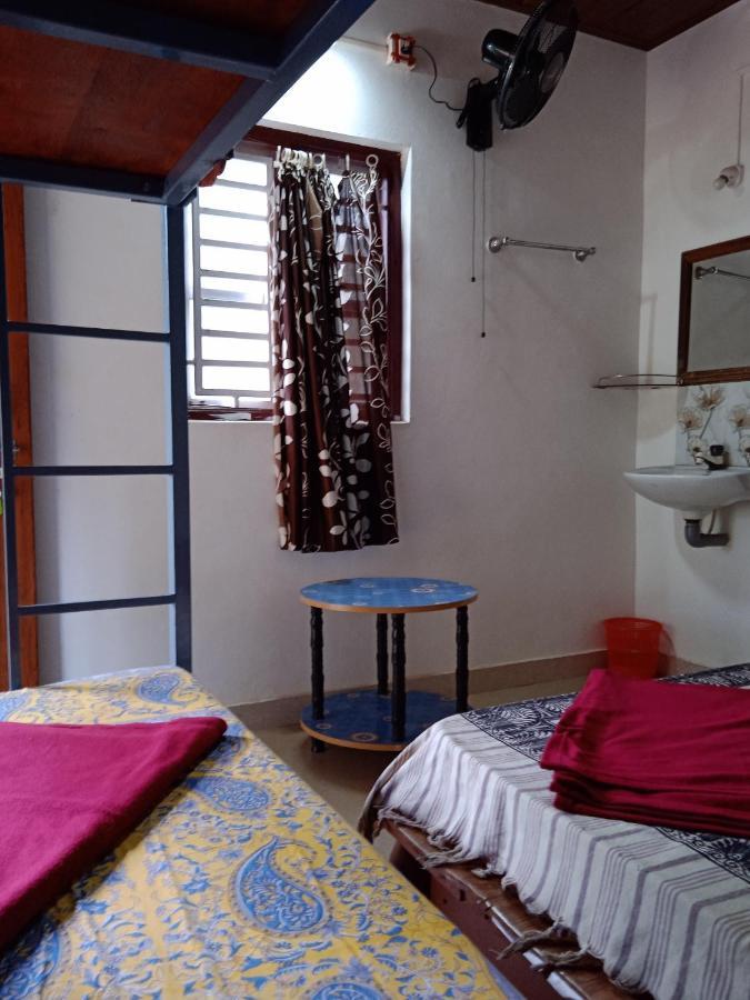 Gundappa Cafe Gokarna Kudle Beach Zewnętrze zdjęcie